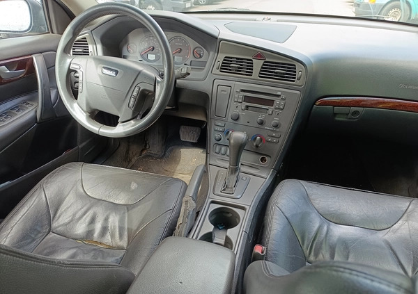 Volvo V70 cena 4199 przebieg: 210350, rok produkcji 2001 z Wrocław małe 56